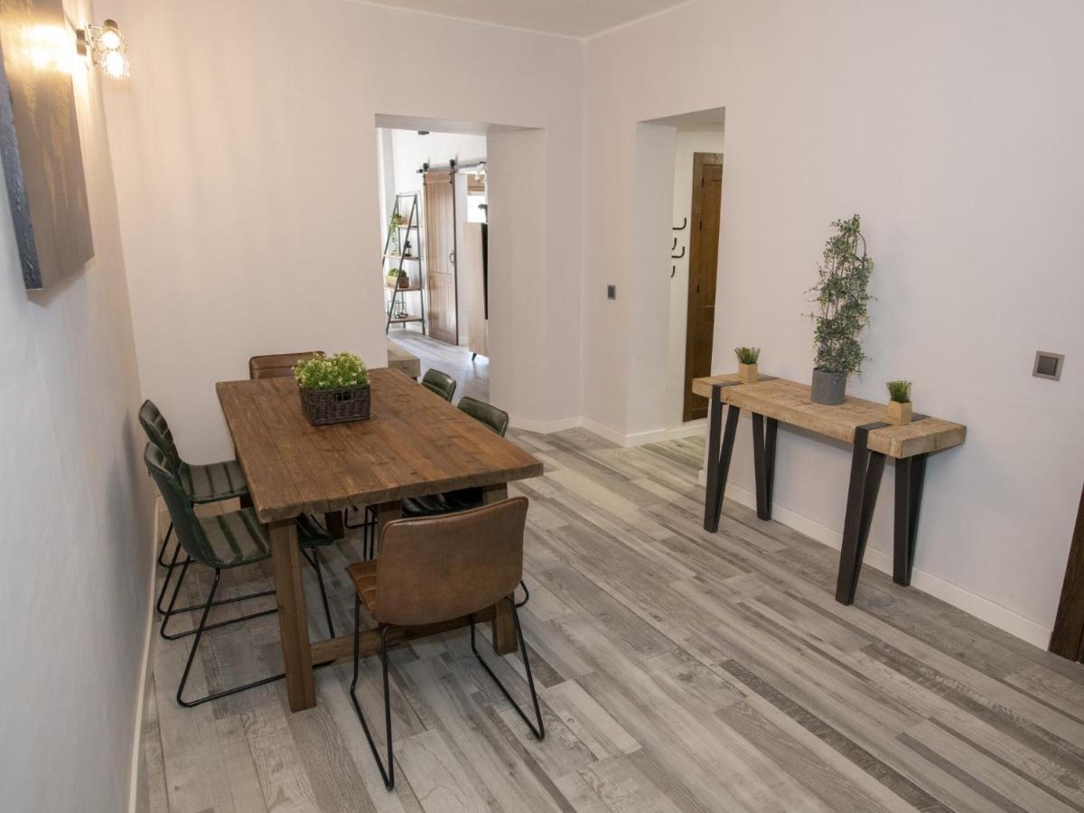 Elegante Apartamento Para 5 En El Centro De Caceres Con Wifi Exteriör bild