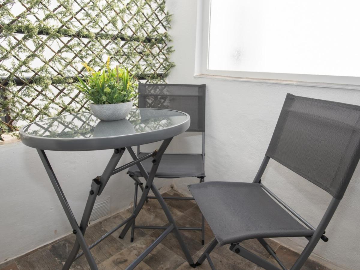 Elegante Apartamento Para 5 En El Centro De Caceres Con Wifi Exteriör bild