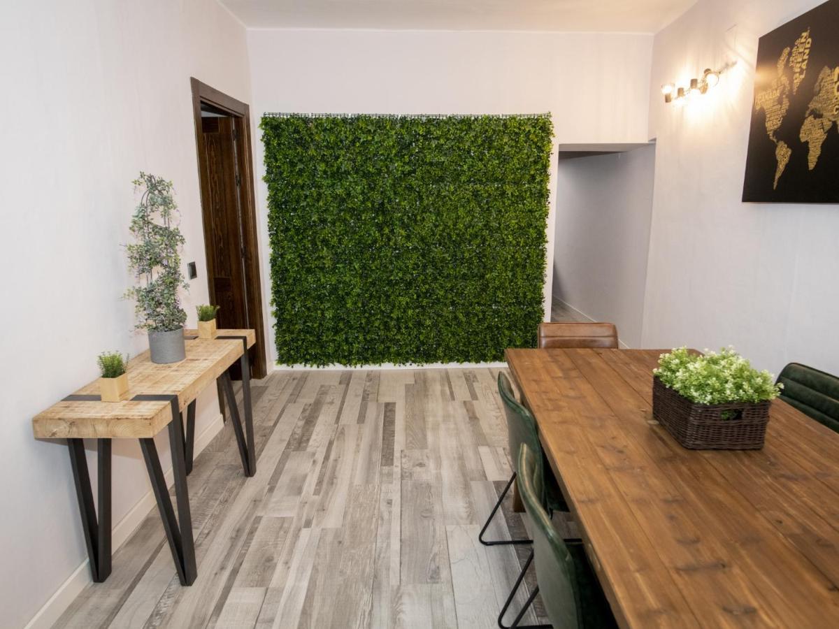 Elegante Apartamento Para 5 En El Centro De Caceres Con Wifi Exteriör bild