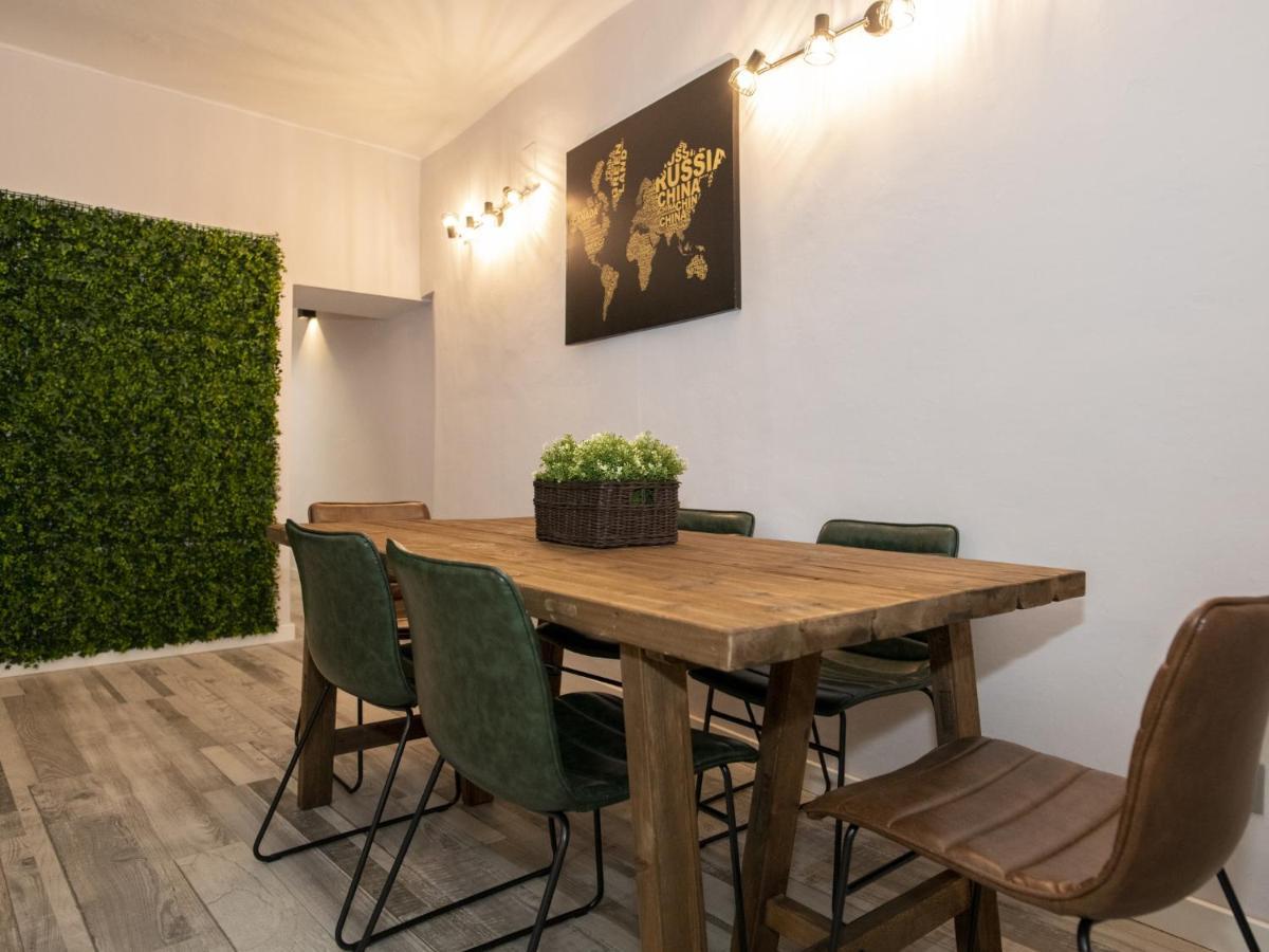 Elegante Apartamento Para 5 En El Centro De Caceres Con Wifi Exteriör bild