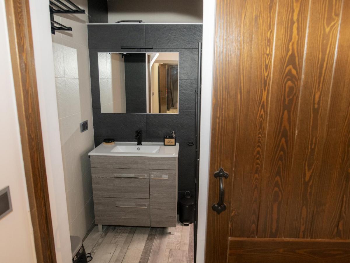 Elegante Apartamento Para 5 En El Centro De Caceres Con Wifi Exteriör bild