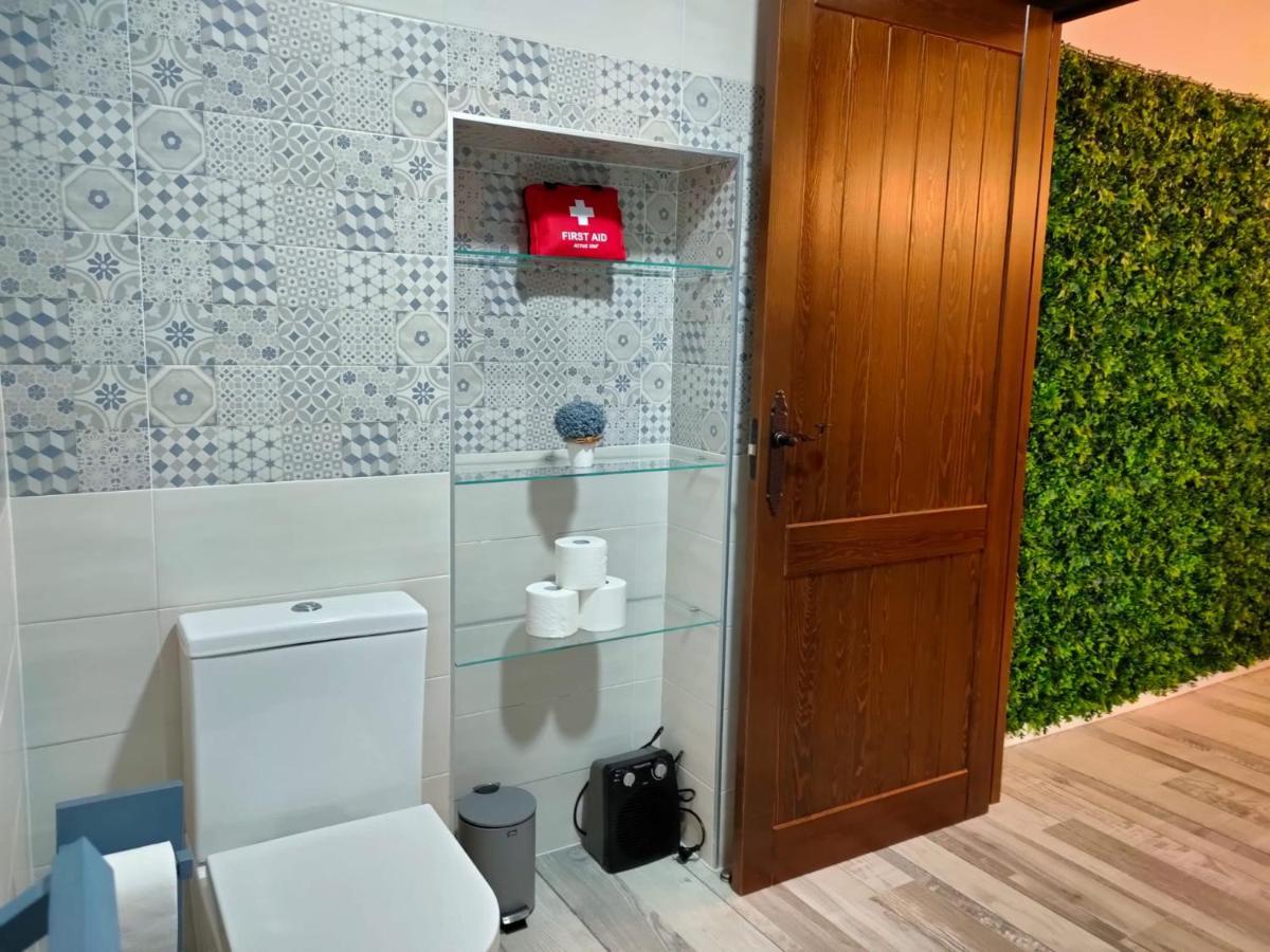 Elegante Apartamento Para 5 En El Centro De Caceres Con Wifi Exteriör bild