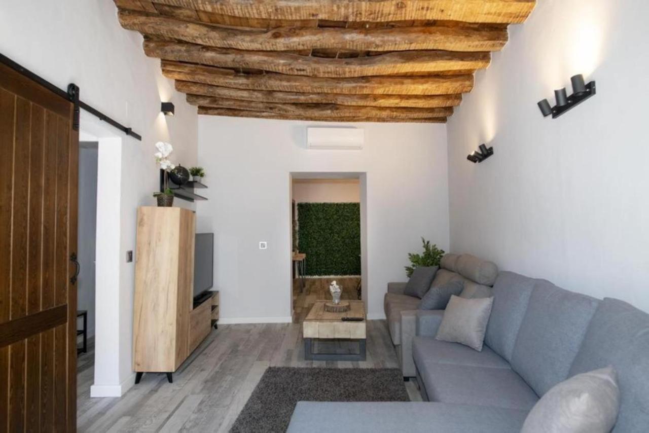 Elegante Apartamento Para 5 En El Centro De Caceres Con Wifi Exteriör bild