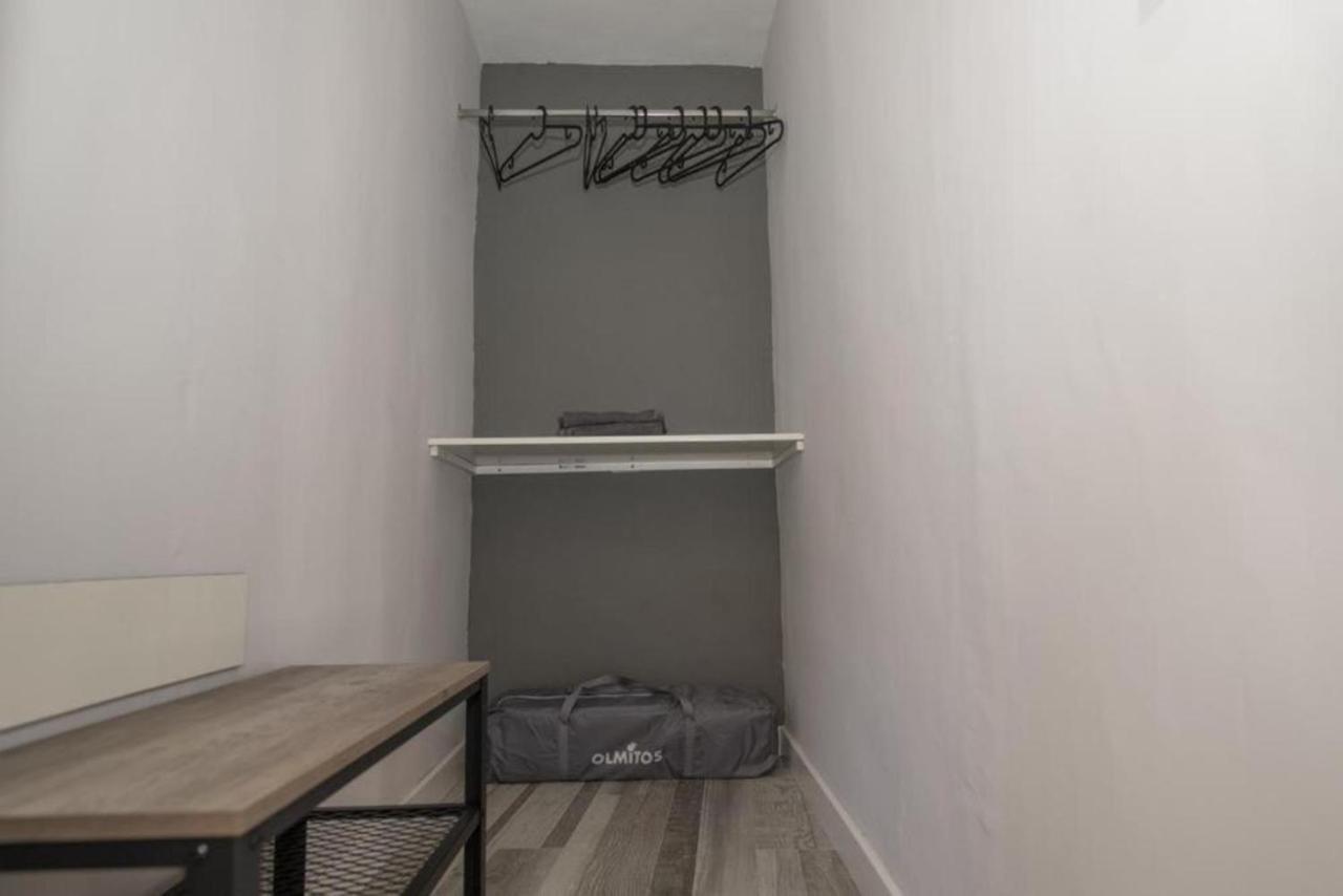 Elegante Apartamento Para 5 En El Centro De Caceres Con Wifi Exteriör bild