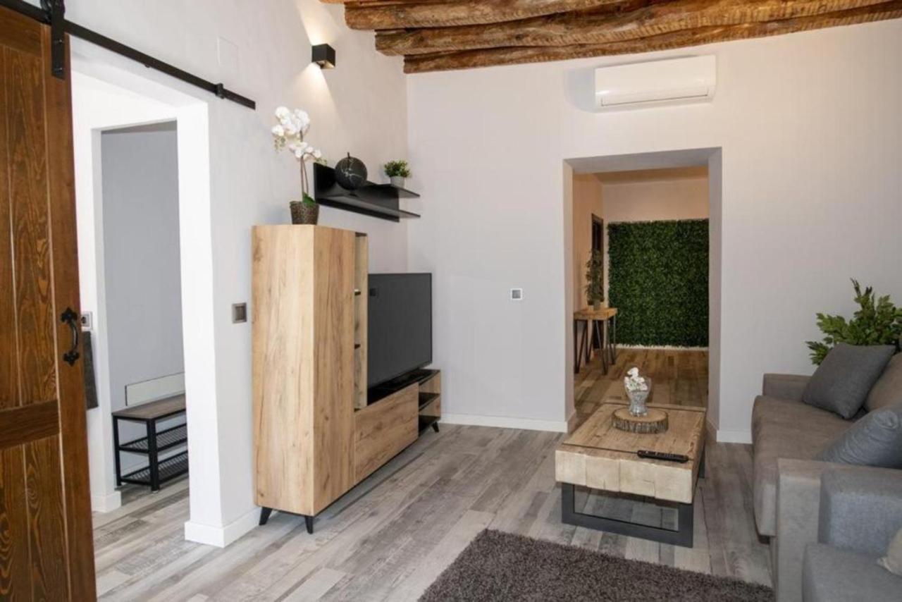 Elegante Apartamento Para 5 En El Centro De Caceres Con Wifi Exteriör bild